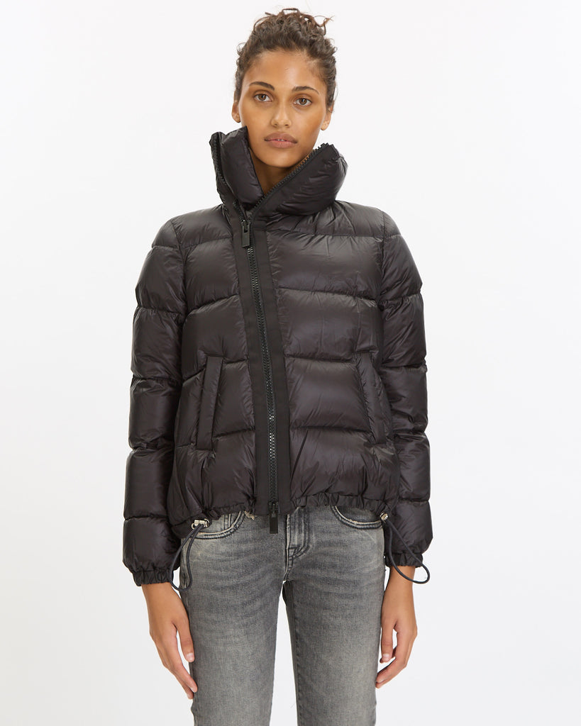 Sacai Puffer Jacket in black