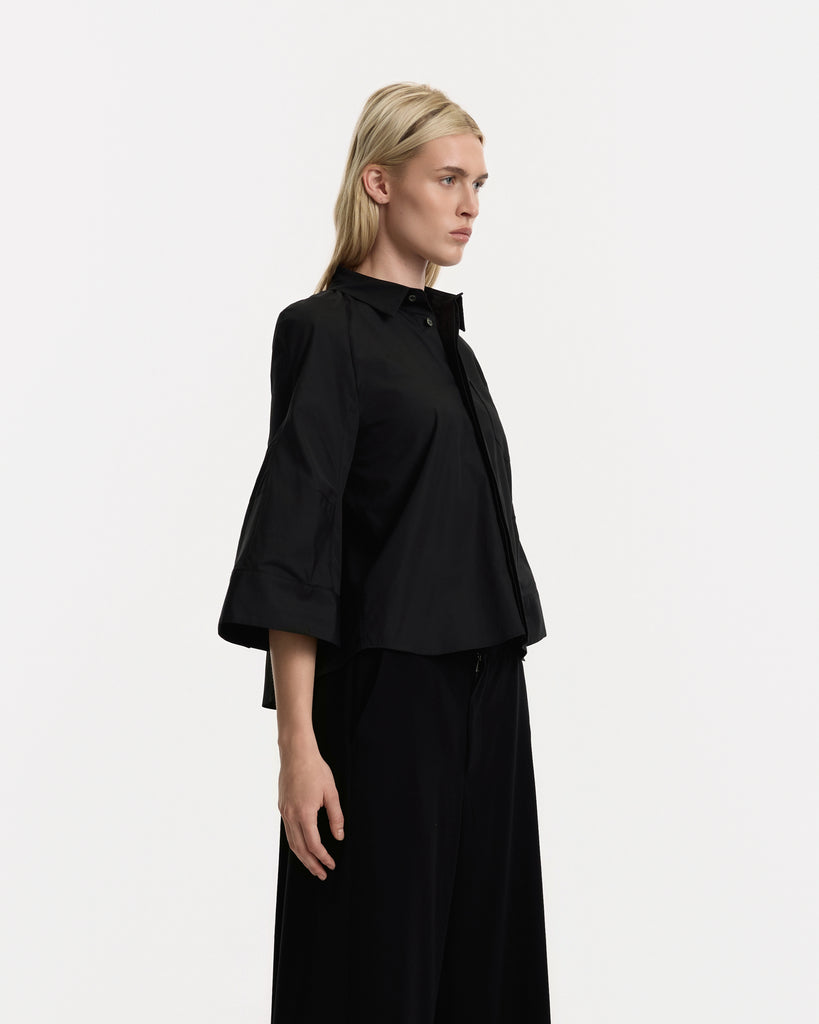 Sacai Poplin Shirt in black 