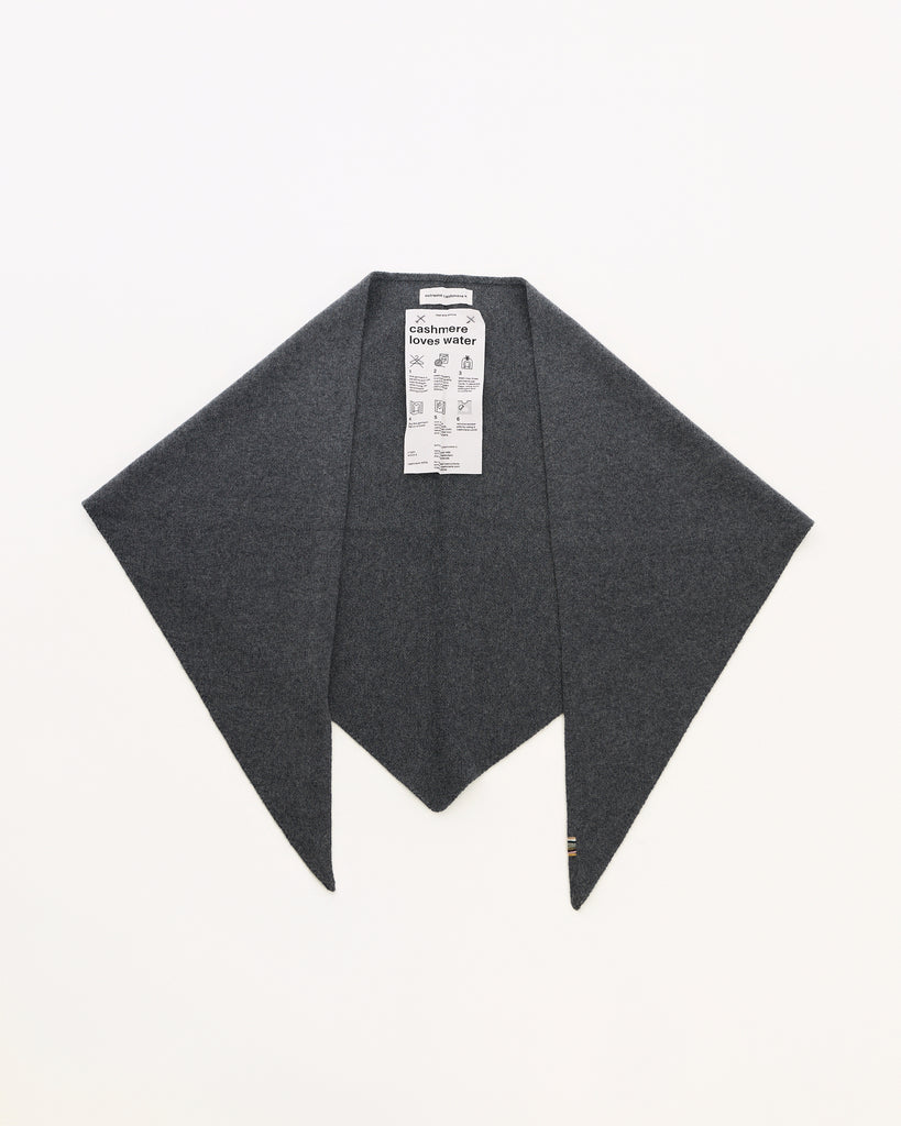 Extreme Cashmere N°201 Witch 2 in felt 
