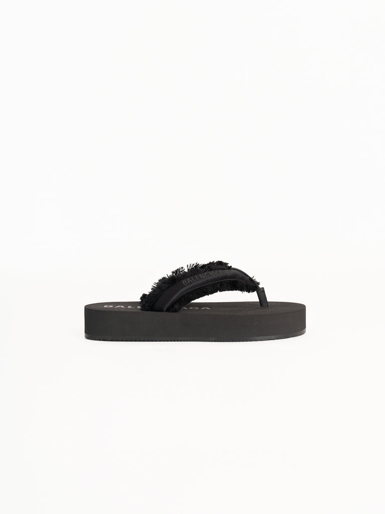 Balenciaga Jet Lag Thong in black