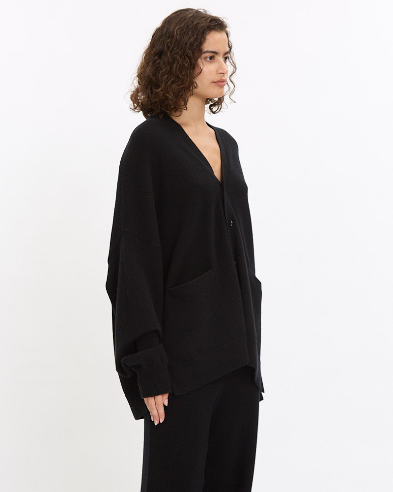 Extreme Cashmere Nº24 Tokio Cardigan in raven