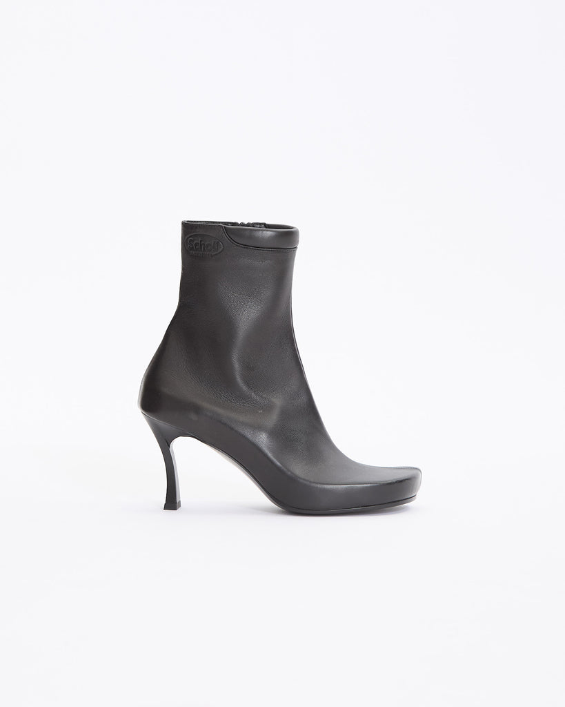 Balenciaga Scholl Bootie M080 in black