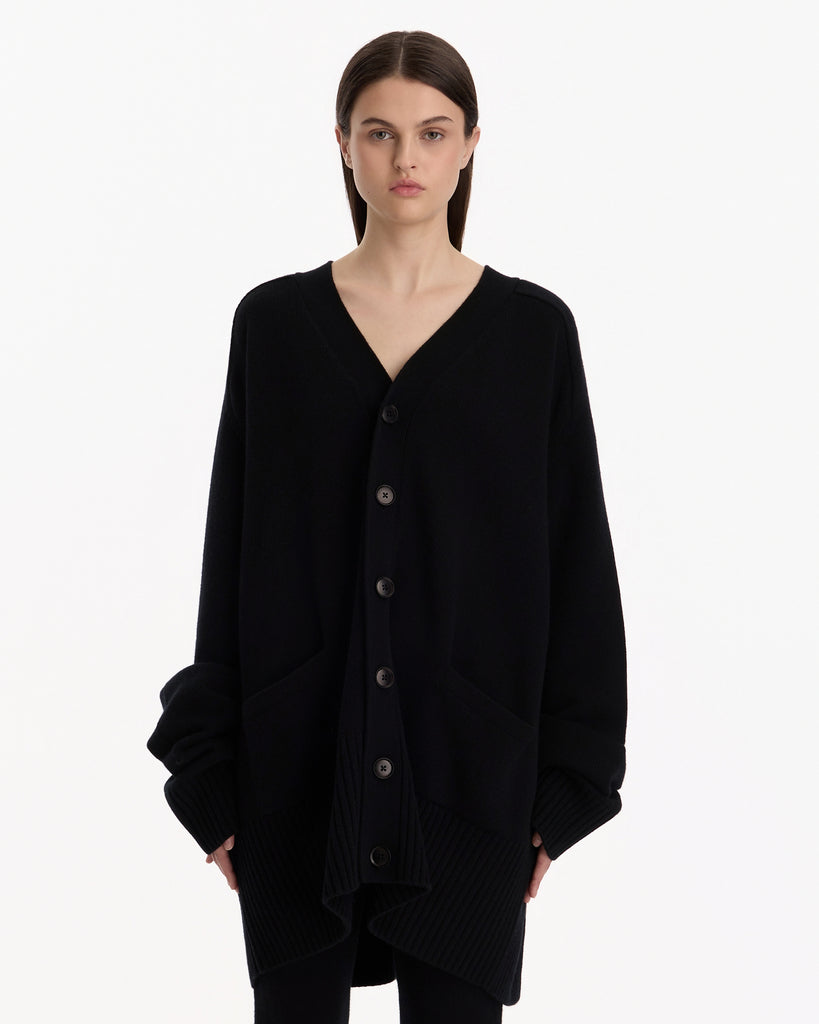 Extreme Cashmere N°378 Taurus Cardigan in raven