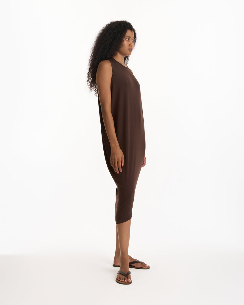 One Nineteen Tie Back Dress in chocolate