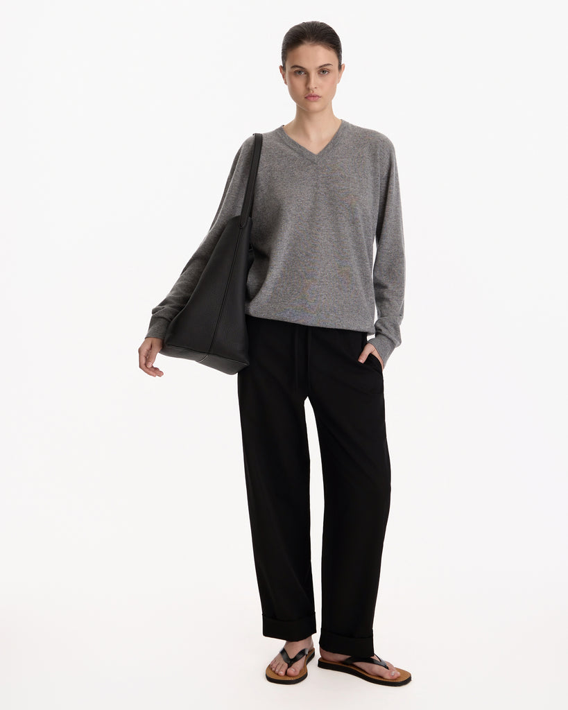 The Row Delano Pant in black 