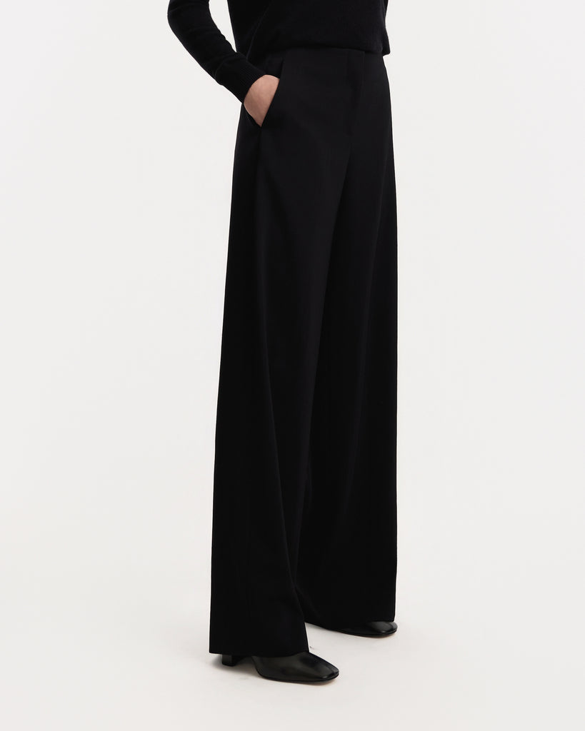 The Row Farah Pant in black